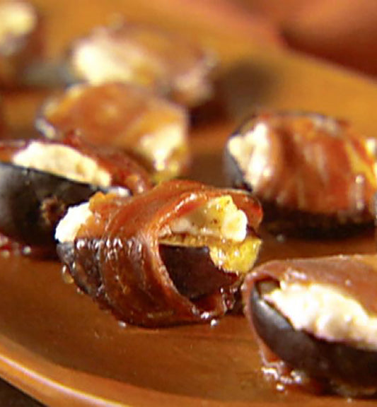Honey Drizzled Prosciutto-Wrapped Figs with Goat Cheese