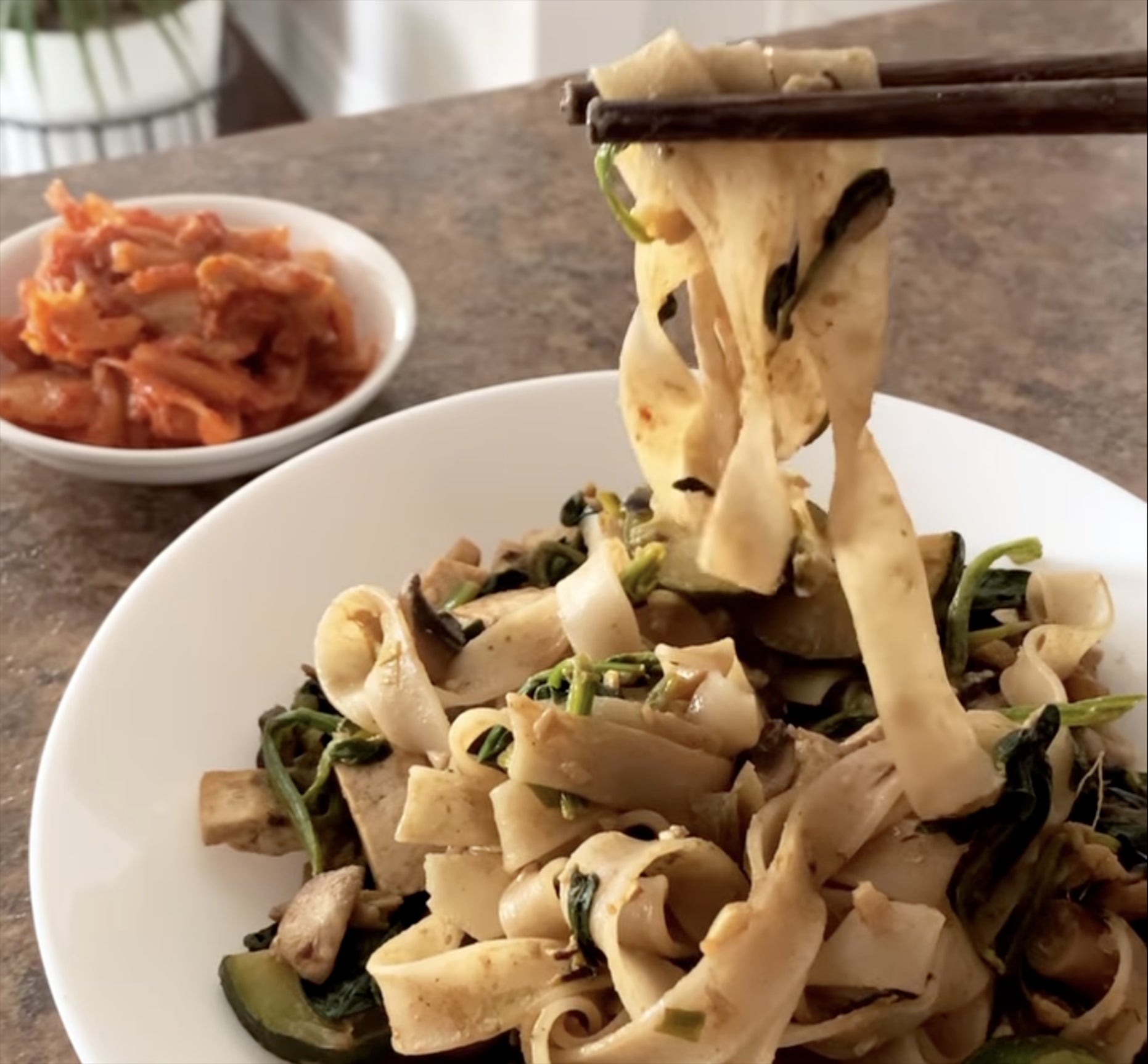 Spicy Peanut Noodle Stir Fry