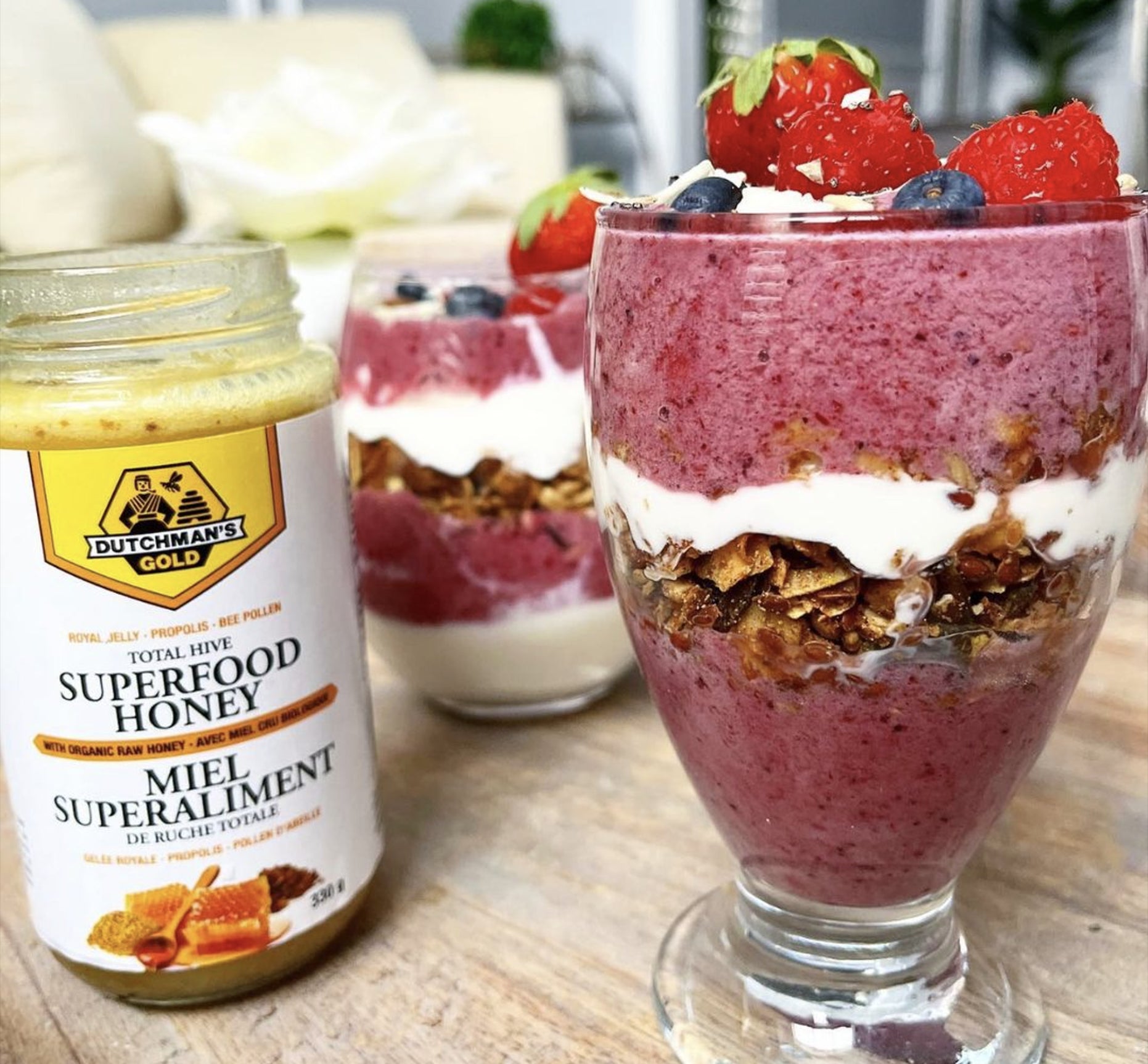 Superfood Smoothie Yogurt Parfait