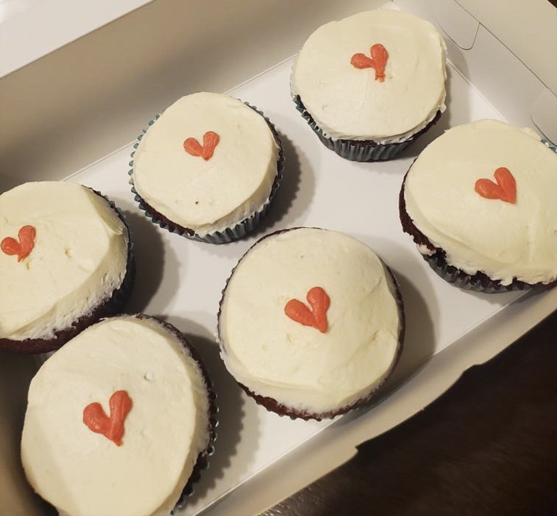 BEE My Valentine Cupcakes