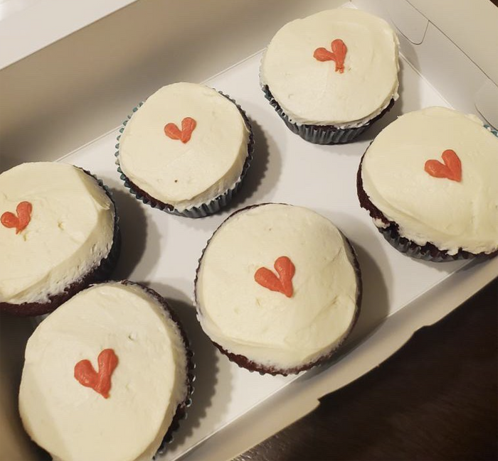 BEE My Valentine Cupcakes